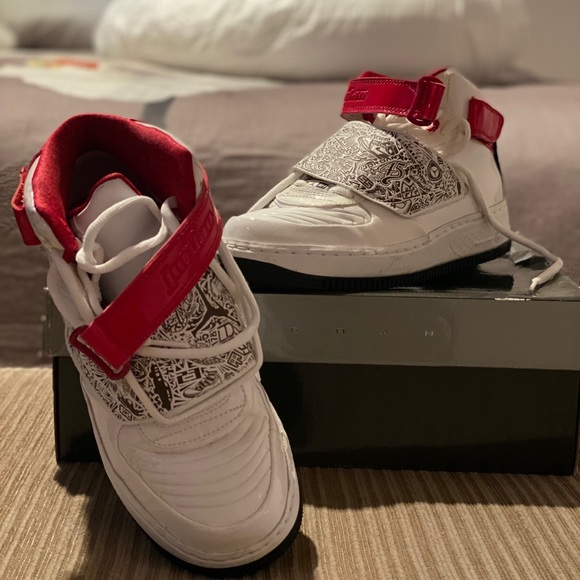 Air Jordans 5Y - Picture 2 of 2